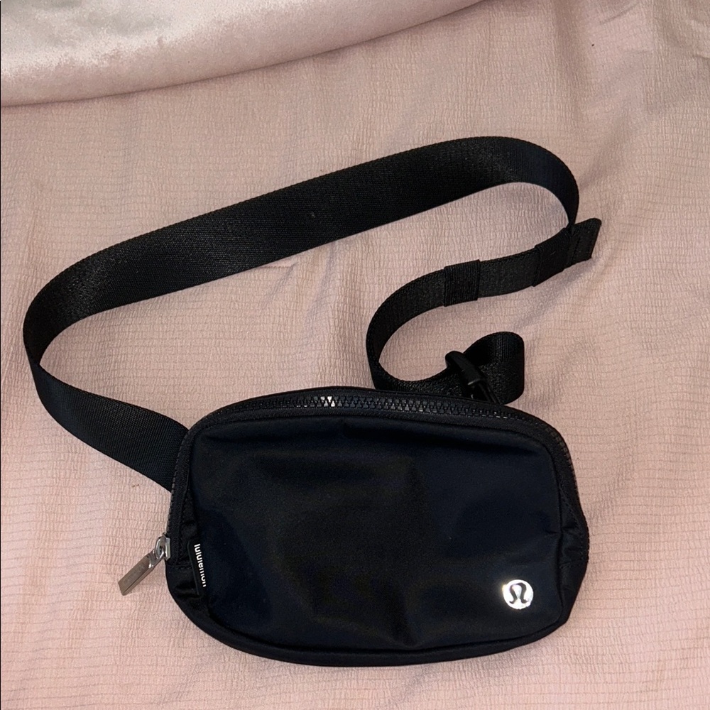 lululemon athletica Black Belt Bag
